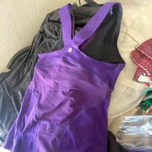 Vintage Lululemon shirt with built in support